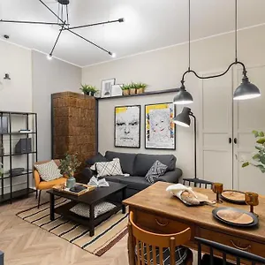 https://apt-nobel-best-location.krakowhotelspoland.com