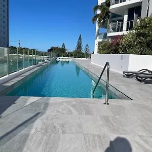 https://silver-sea-on-sixth-resort-maroochydore.queenslandhotels.net